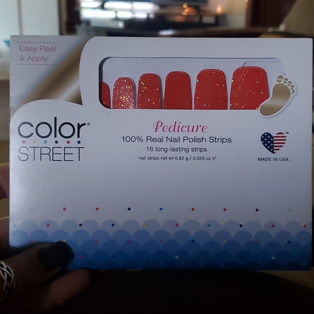 Colorstreet